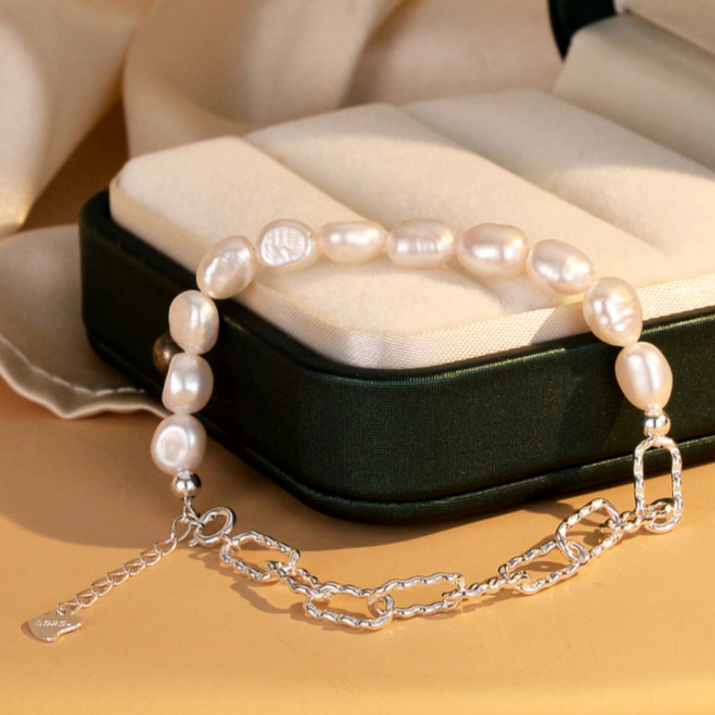 Elegant 925 Sterling Silver & Baroque Cultured Freshwater Pearls Bracelet
